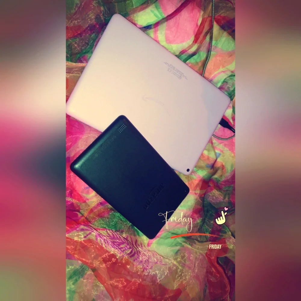 2 AMAZON TABLETS